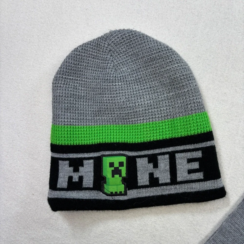 Youth Nintendo Super Mario & Minecraft Beanie & Scarf 4 Piece Winter Bundle Grey